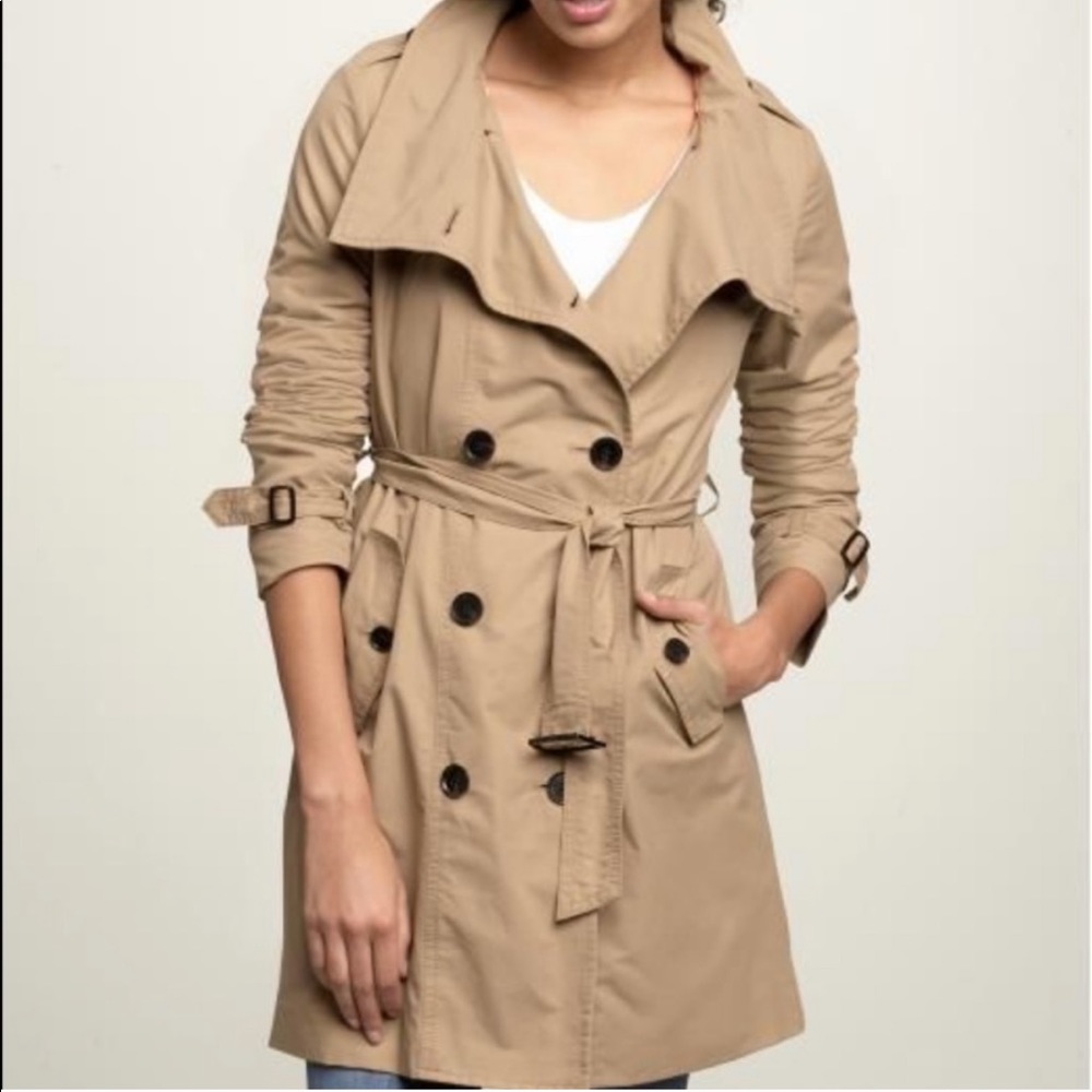 GAP Women’s Tan Trench Coat Tall Medium